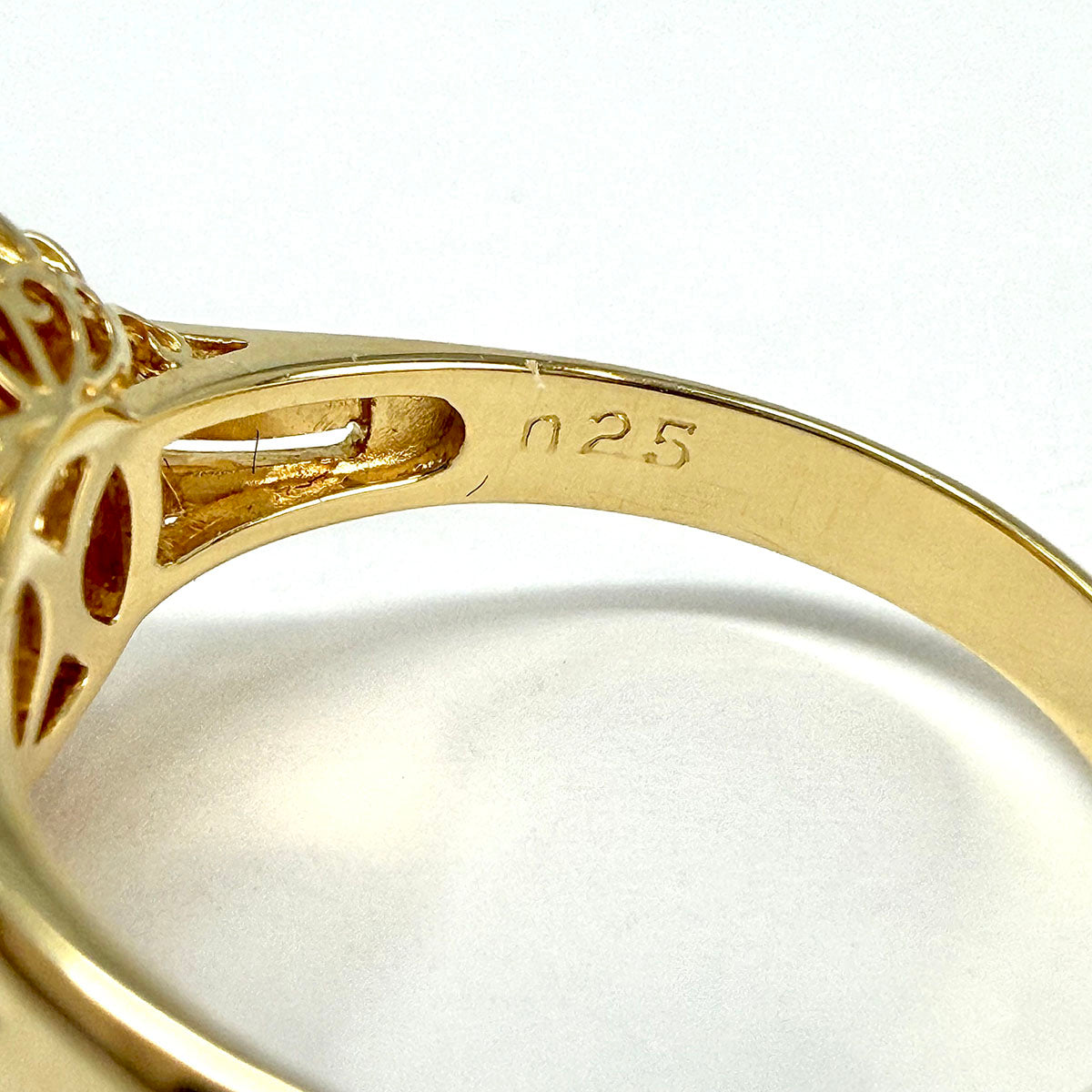 18K Gold Akoya Pearl and Diamond Ring