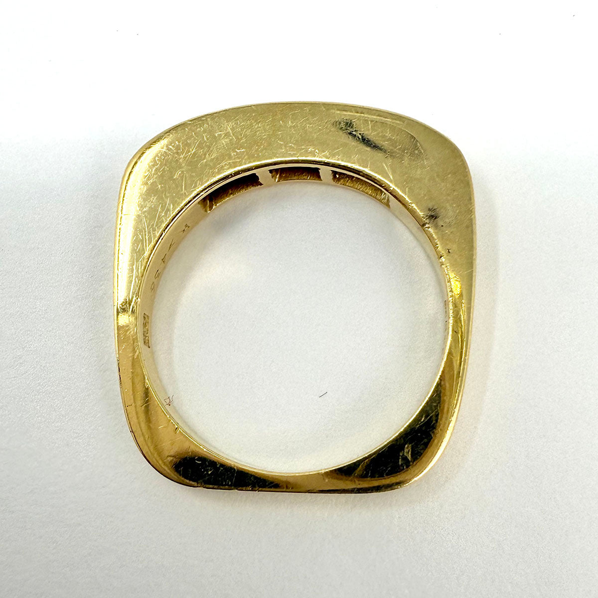 Valenza 18K Gold Ring with 8 Sapphires