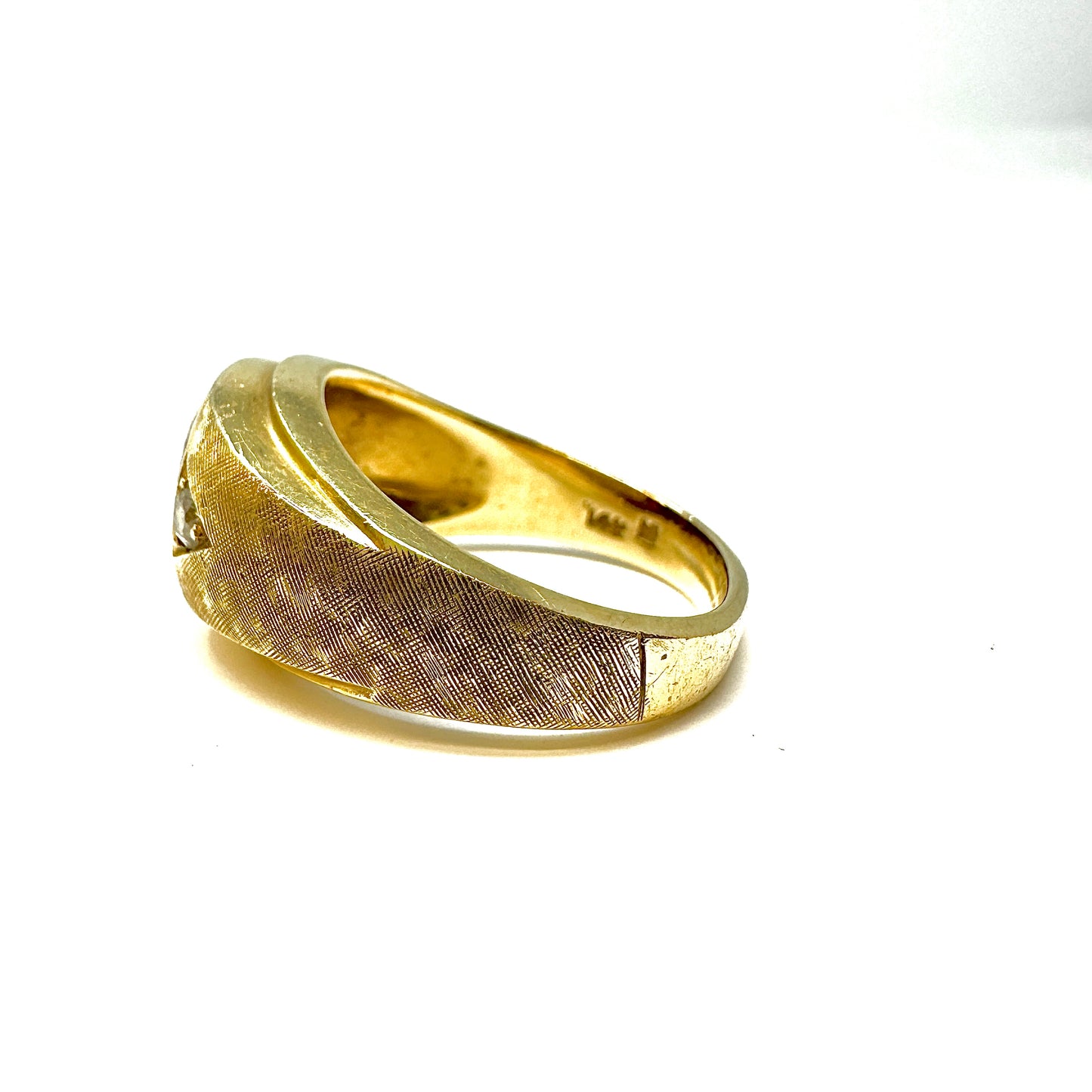 14K Gold Men's Ring with Garnet and Diamond