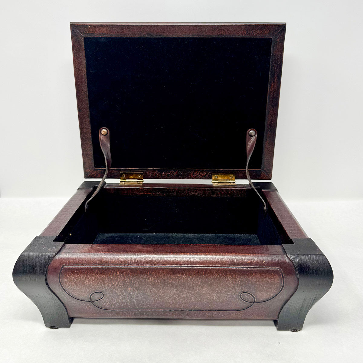Keepsake Box with Hinged Lid
