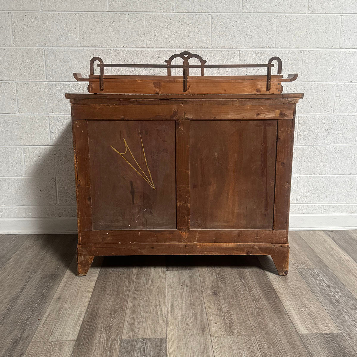 Vintage Wooden Cabinet