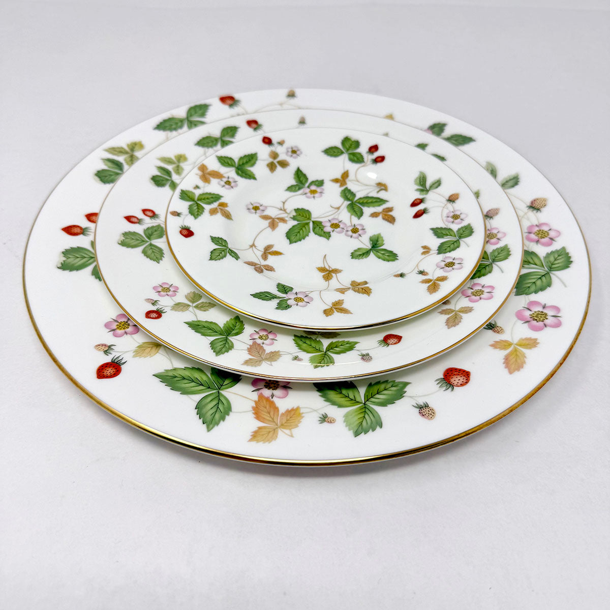 84 PC Wild Strawberry China