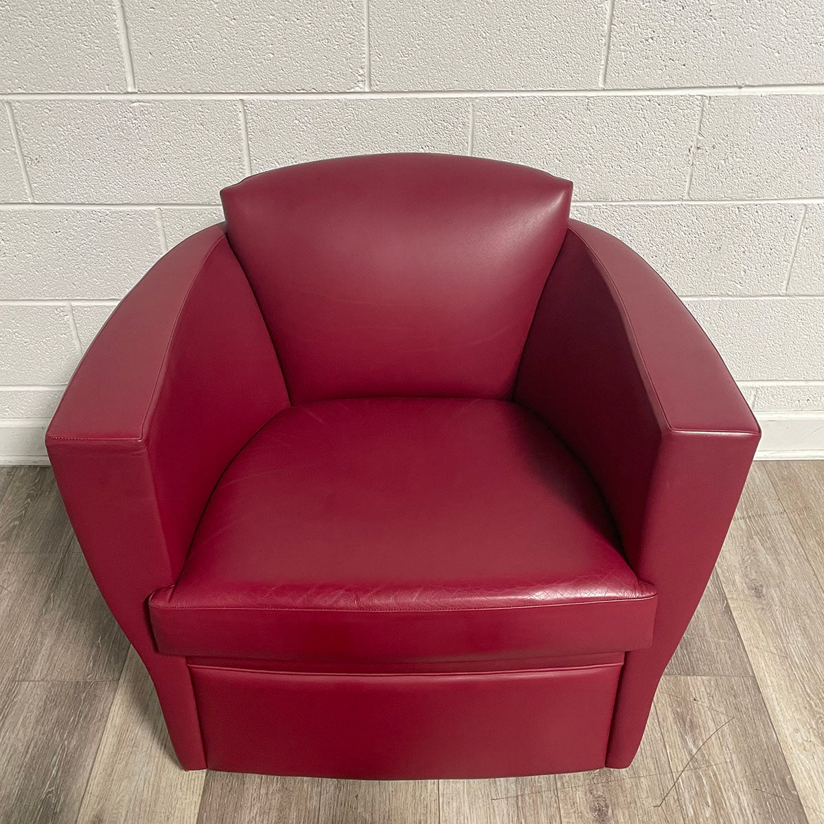 Red Leather Lounge Chair