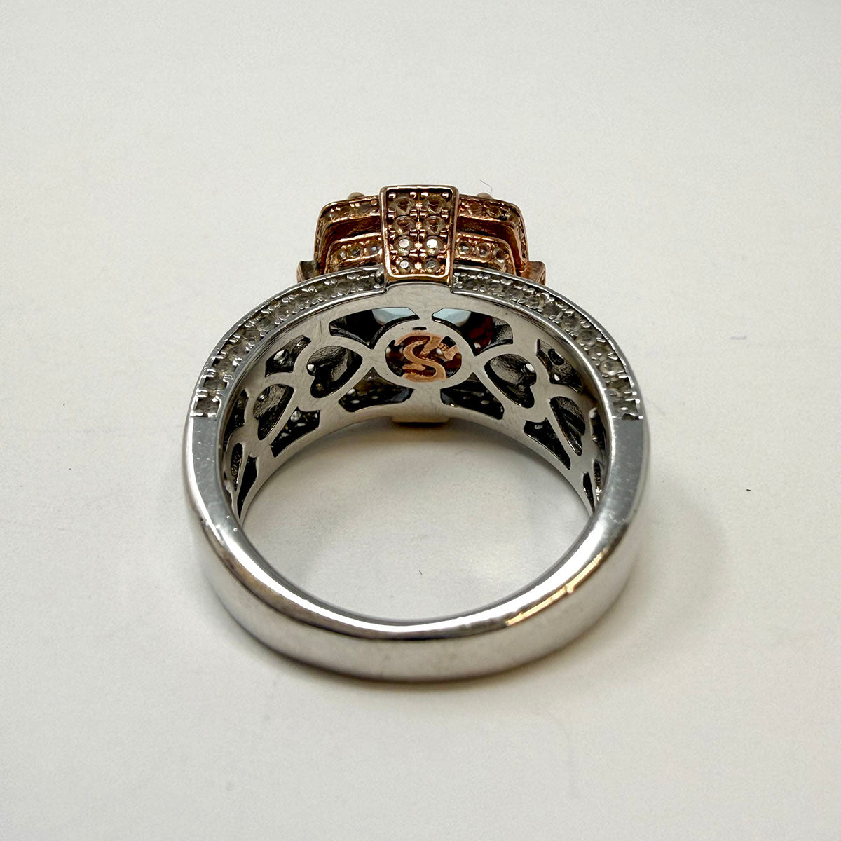 Levian Ring