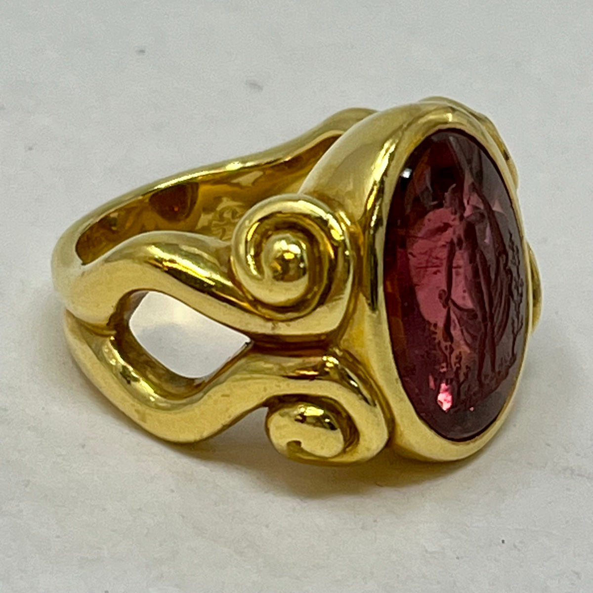 Load image into Gallery viewer, Susan Berman 18K Gold Ring with Carved Intaglio Tourmaline
