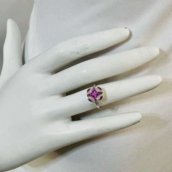 Mian Tek Platinum Ring with Pink Sapphire and Diamond
